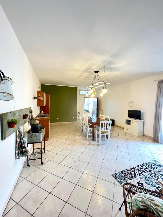 Finestra Sul Borgo Apt. Acquarica del Capo Esterno foto