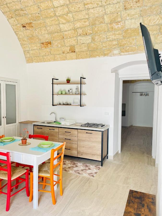 Finestra Sul Borgo Apt. Acquarica del Capo Esterno foto